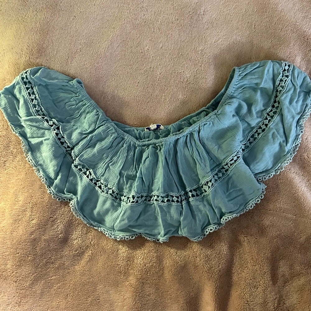 Seafoam off-the-shoulder crop top
